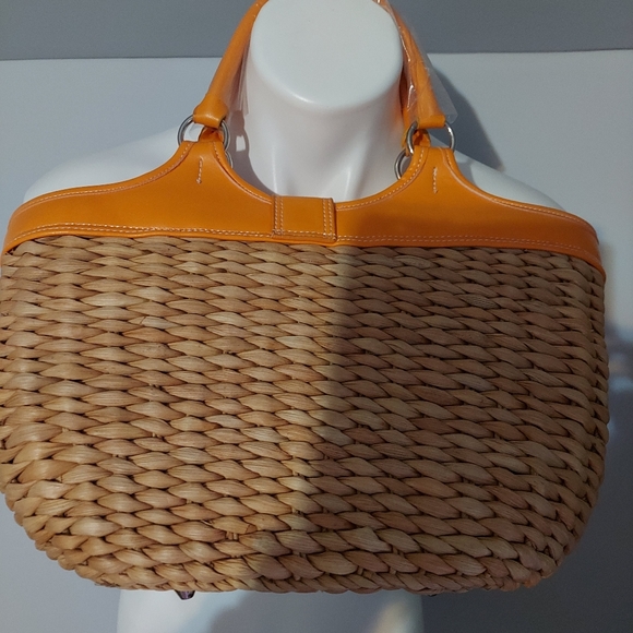 MaggieB Orange top purse - Picture 3 of 4